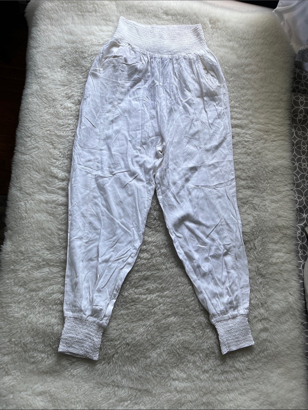 Billabong White beach coverup jogger pants size 8